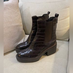 Sam Edelman Chelsea Boot
